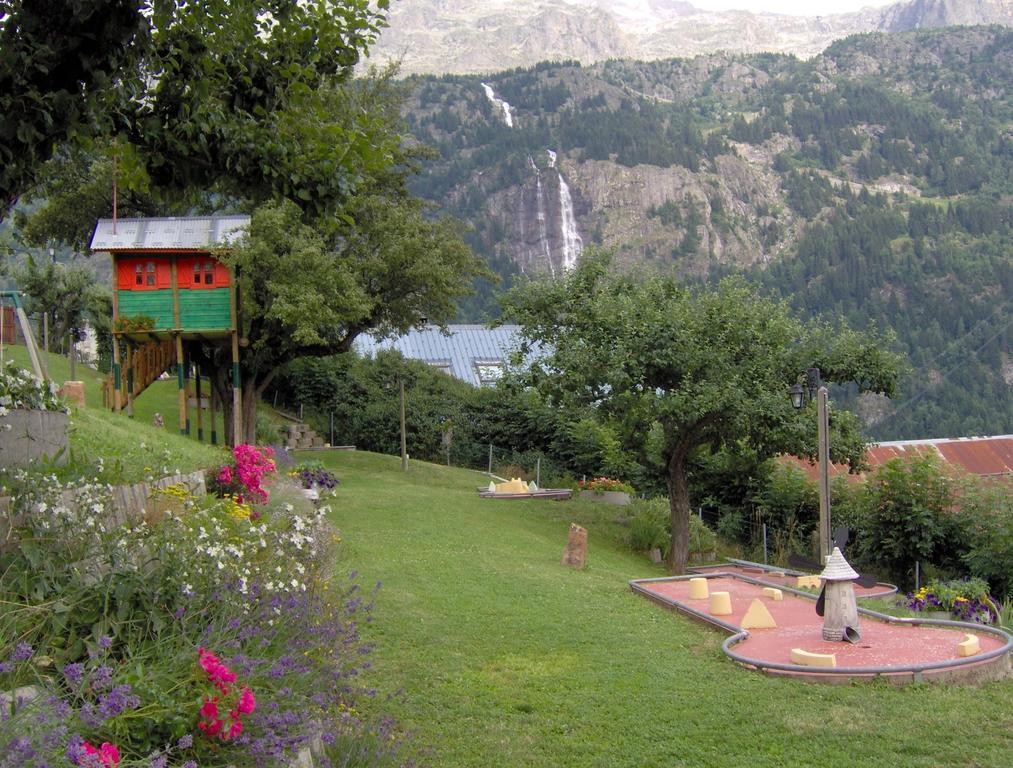 Chalet La Fedora - Appartements De Charme Vaujany Rom bilde